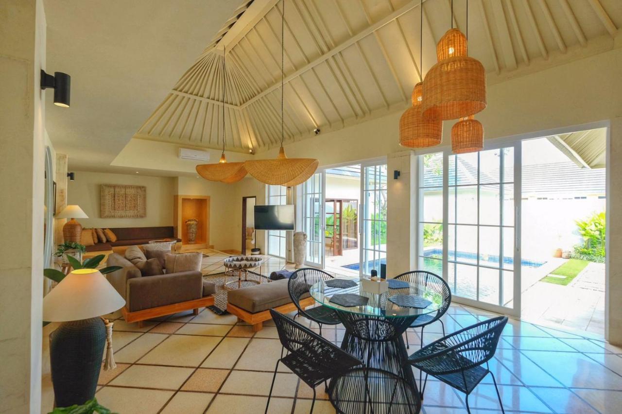 Casa Benita By Bracha Villas Management Seminyak  Exterior photo